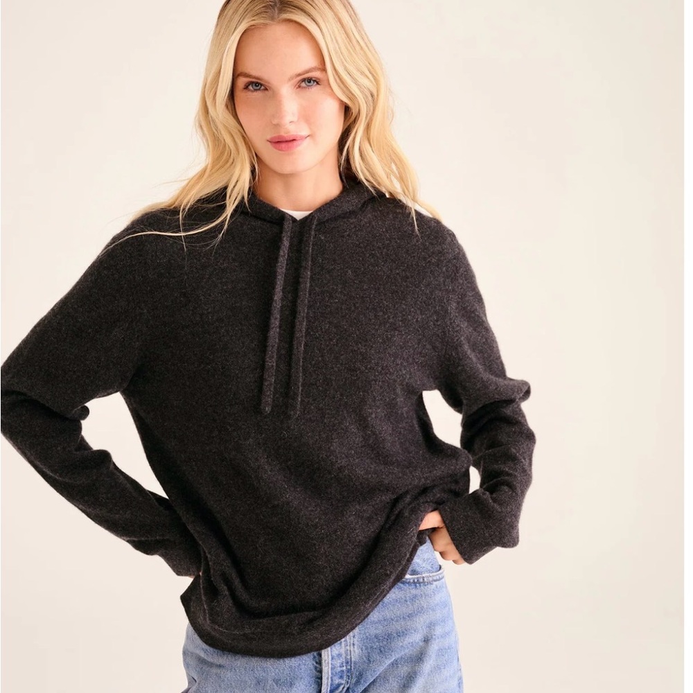 EUC NAADAM Cozy Gray Cashmere Hoodie Sweater.  Size XL.